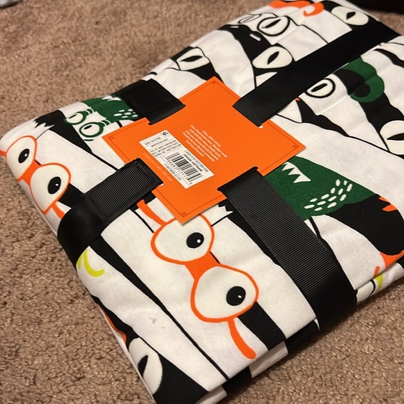 pj set - Picture 4 of 4